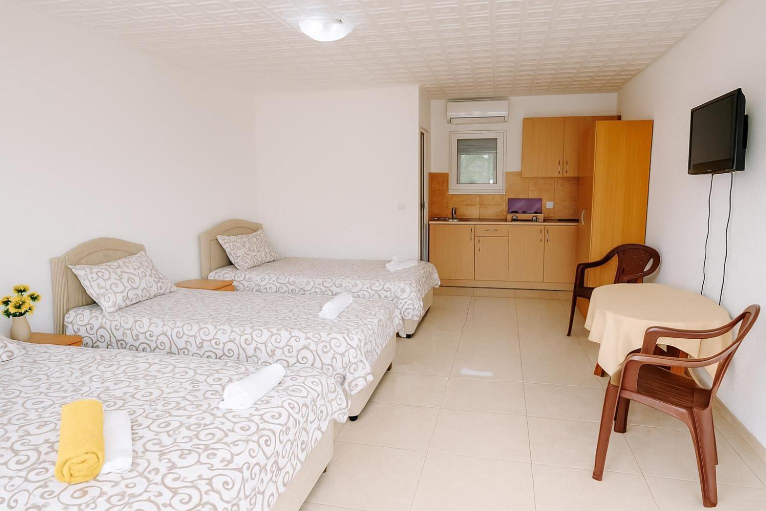 Apartments Lejla Добра-Вода Экстерьер фото